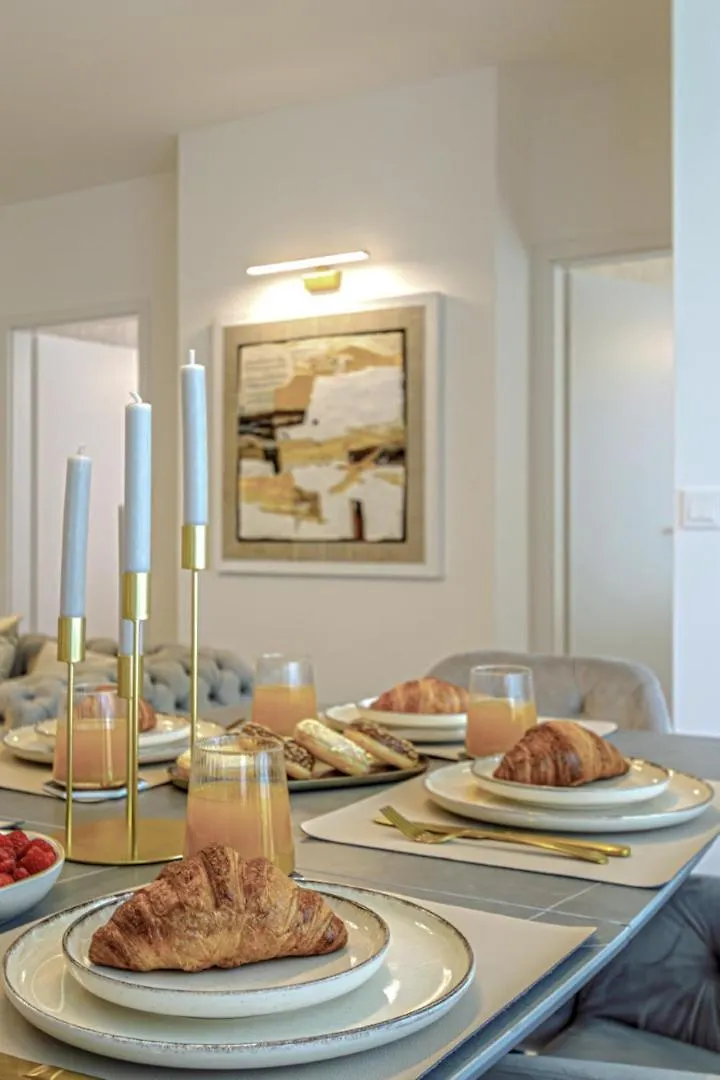 Dioro Luxury Residence Budapest- Steps From The Danube ,Free Parking 0*, Budapest
