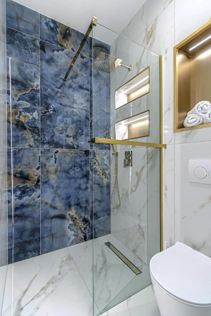 Dioro Luxury Residence Budapest- Steps From The Danube ,Free Parking Apartment