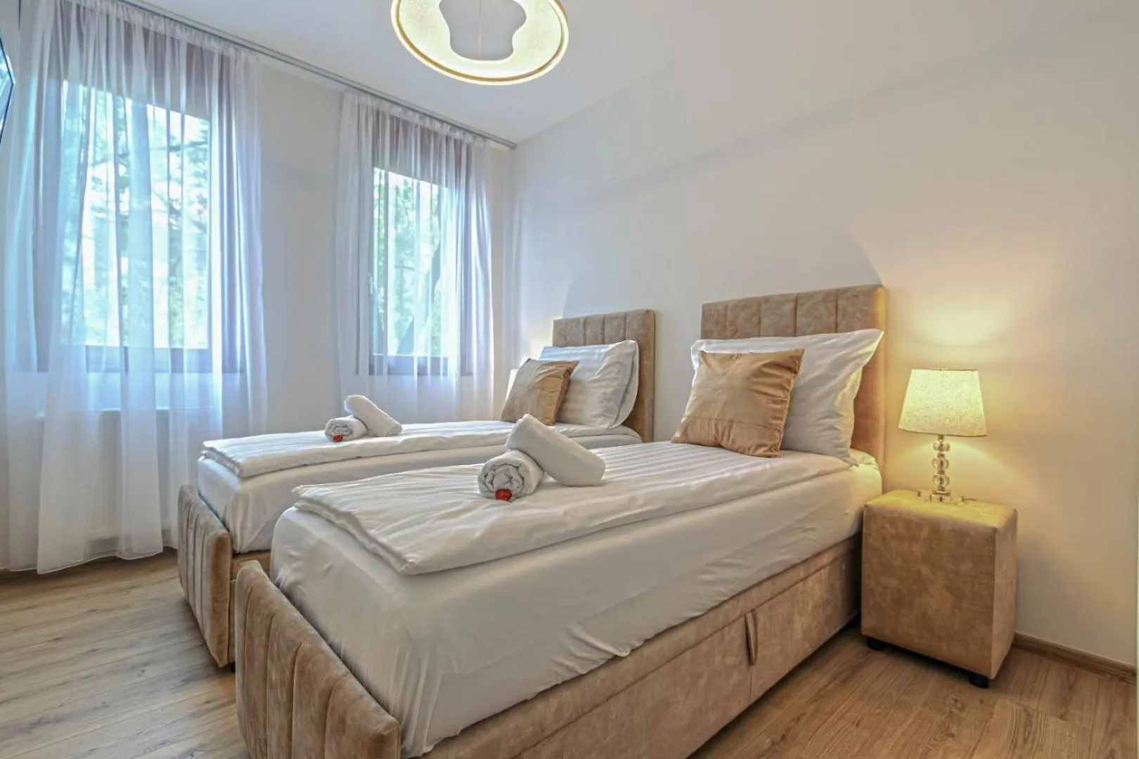 Dioro Luxury Residence Budapest- Steps From The Danube ,Free Parking Apartment