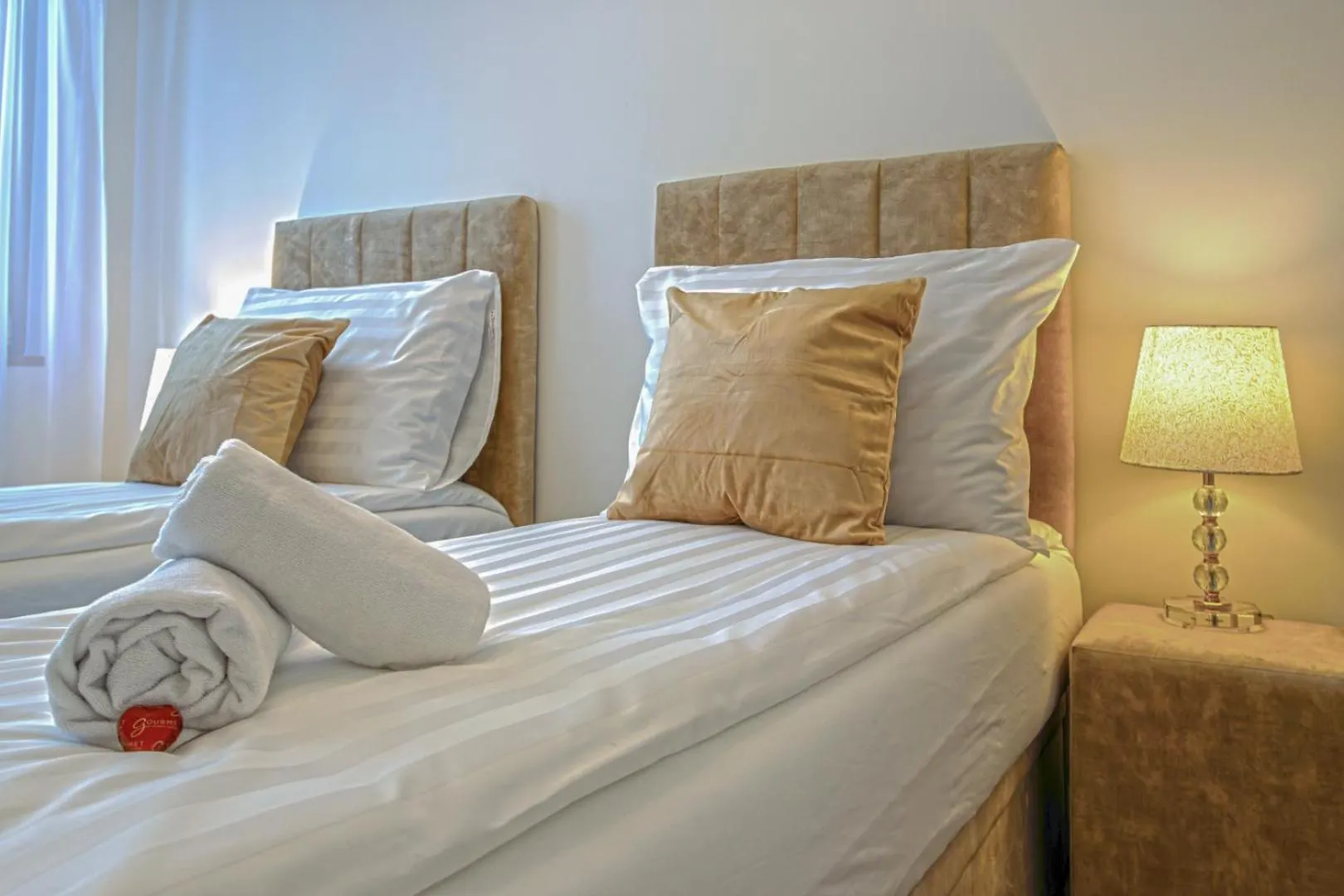 Apartment Dioro Luxury Residence Budapest- Steps From The Danube ,Free Parking